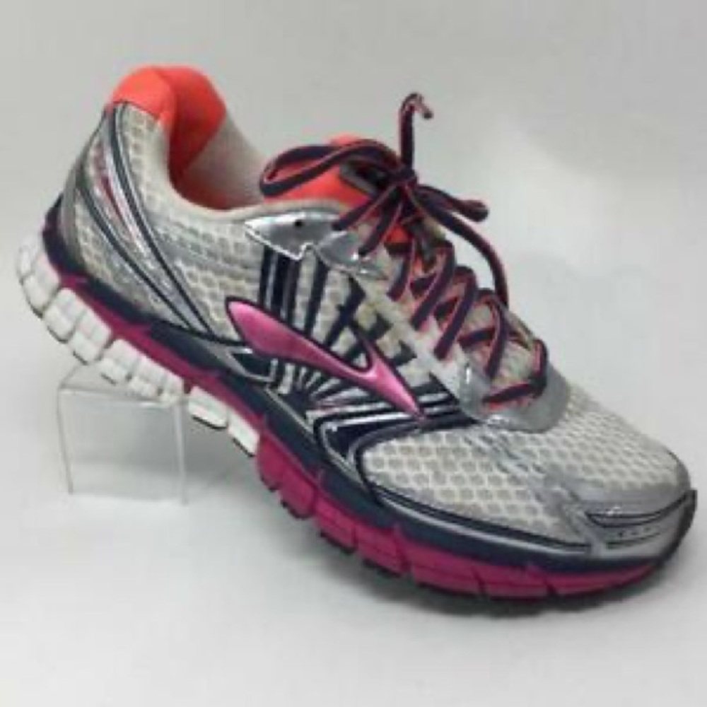 Brooks women addiction size 8.5 running shoes